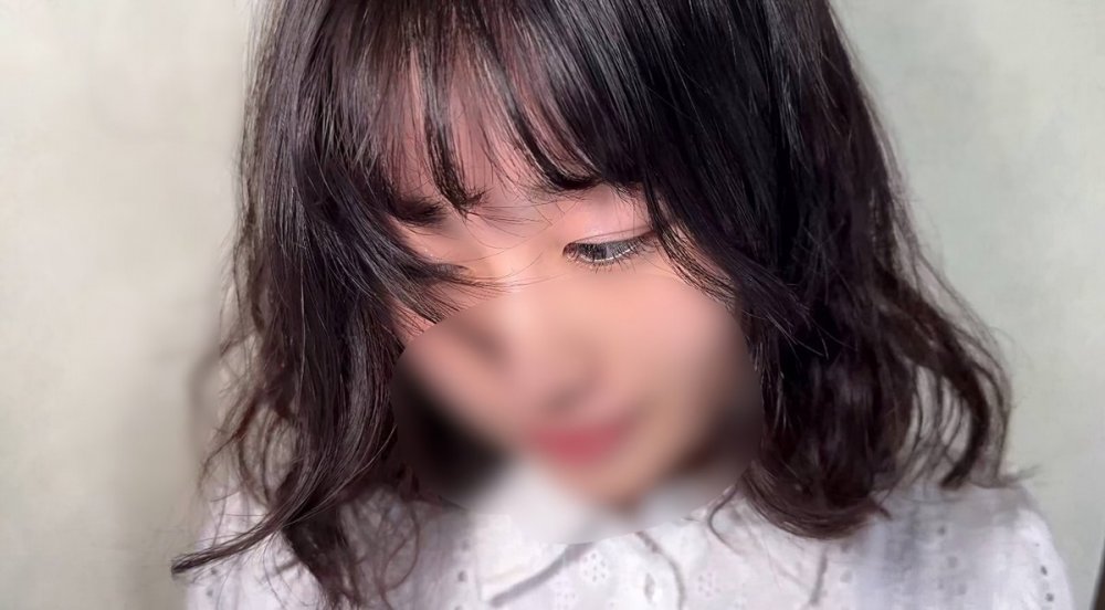 新FC2PPV 4697605 身材絕佳、盡顯稚氣的可愛19歲少女