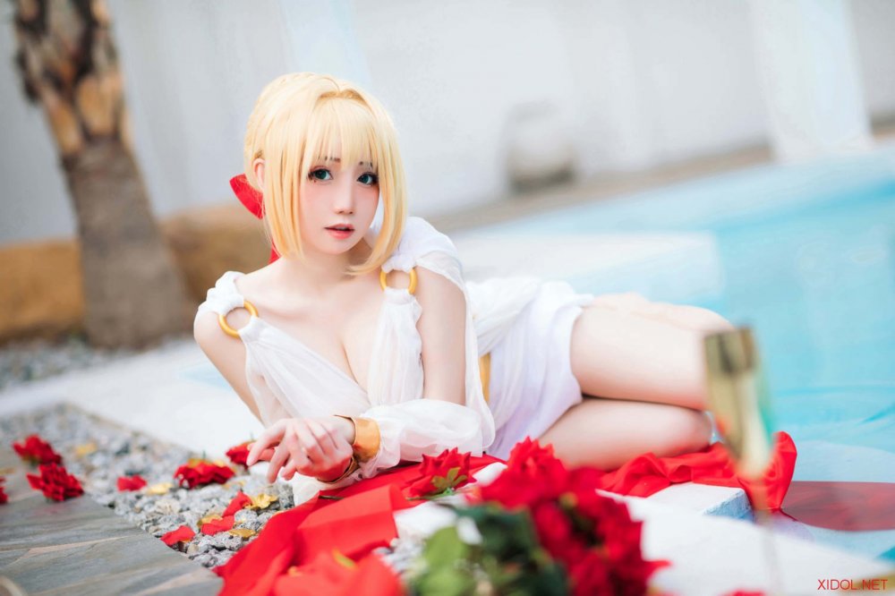 [Cosplay] 焖焖碳 FGO 尼禄睡裙 [27P-239MB]