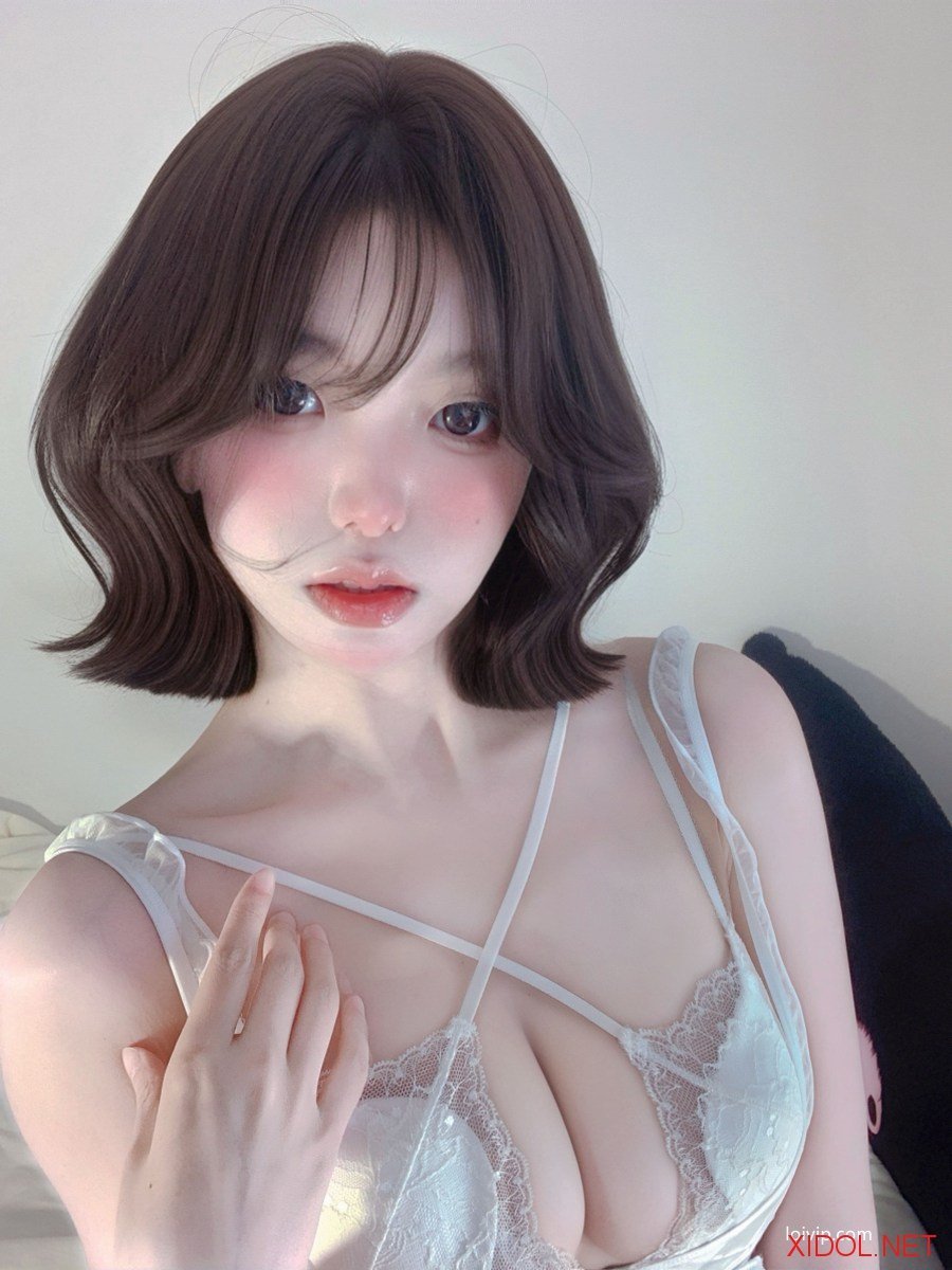 [Cosplay] 你的真真u – 纯欲甜