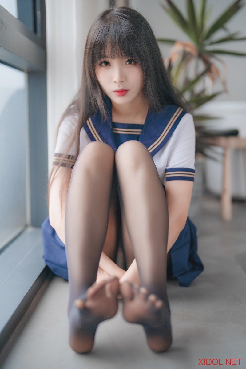 [Cosplay] 轩萧学姐 五月舰长 黑丝JK内衣 [32P-214MB]
