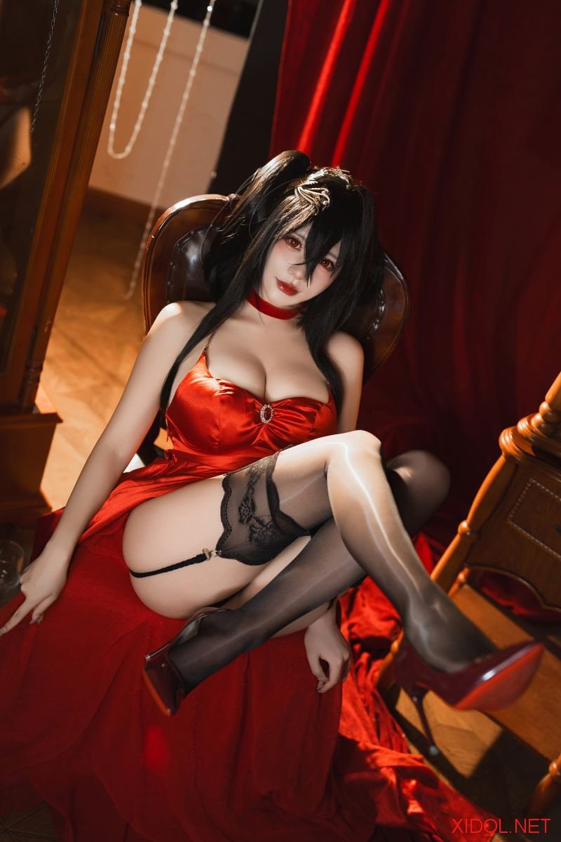 [Cosplay] 是一只熊仔吗 碧蓝航线 大凤 礼服 [50P-158MB]