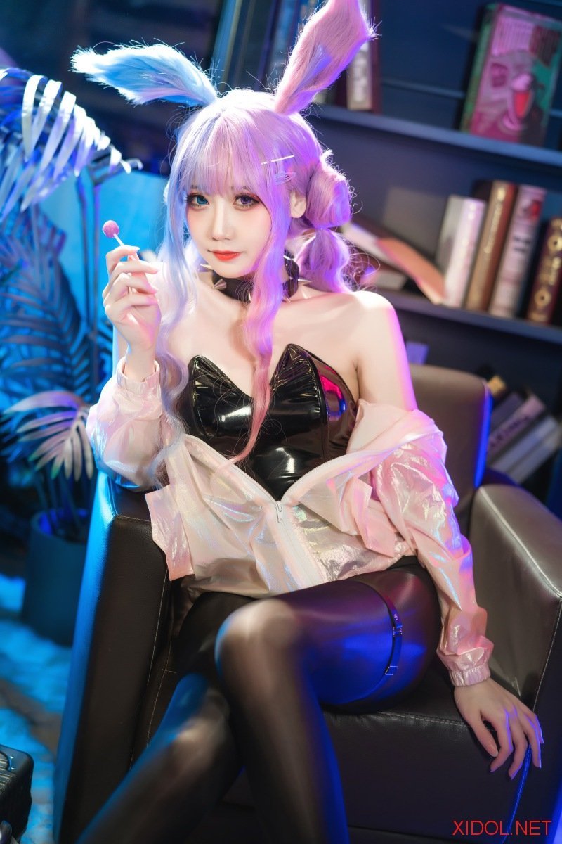 [Cosplay] 焖焖碳 麻辣兔头X异色兔 [38P-345MB]