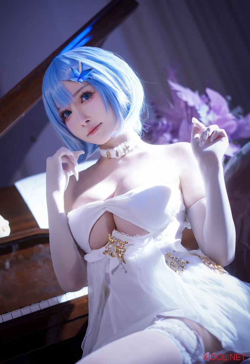 [Cosplay] 超级小禾儿 恰巴耶夫 [14P3V-37MB]