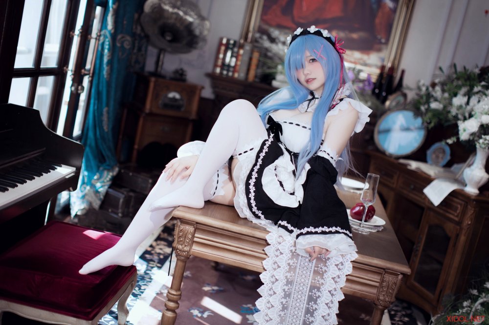 [Cosplay] 阿半今天很开心 雷姆 [47P2V-206MB]