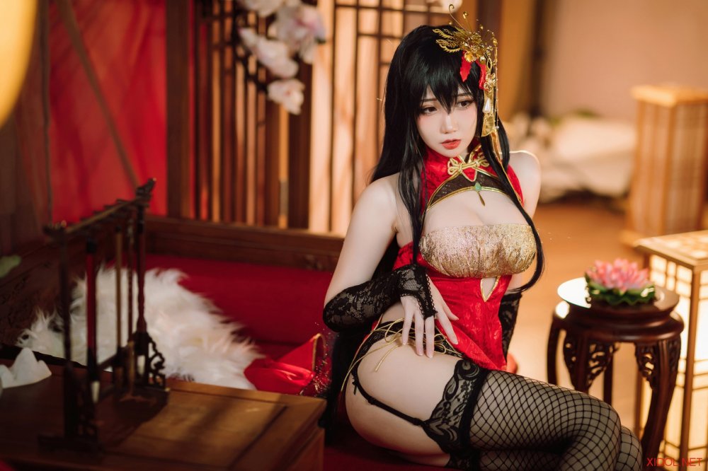 [Cosplay] 焖焖碳 大凤旗袍 [20P-193MB]