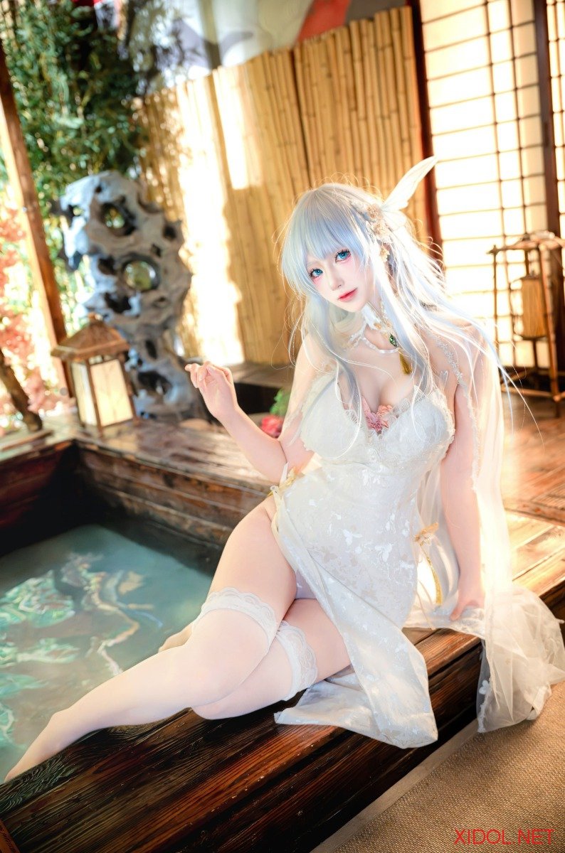 [Cosplay] 西园寺南歌 碧蓝航线 阿尔比恩新年 [9P-39MB]