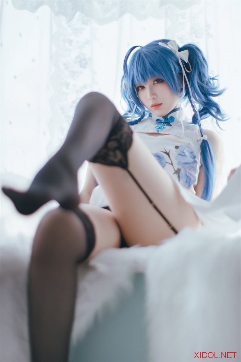 [Cosplay] 轩萧学姐 圣路易斯旗 [42P-192MB]