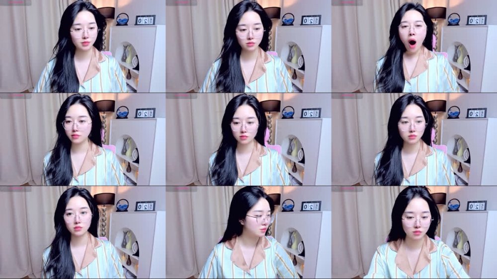 stripchat 女神之光 美呆了【miuu6868】白到發光 美乳又大又挺 極品翹臀 粉嫩一線天