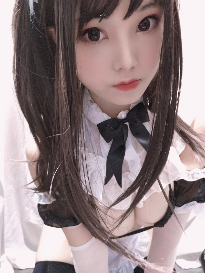 純白女僕[25P]