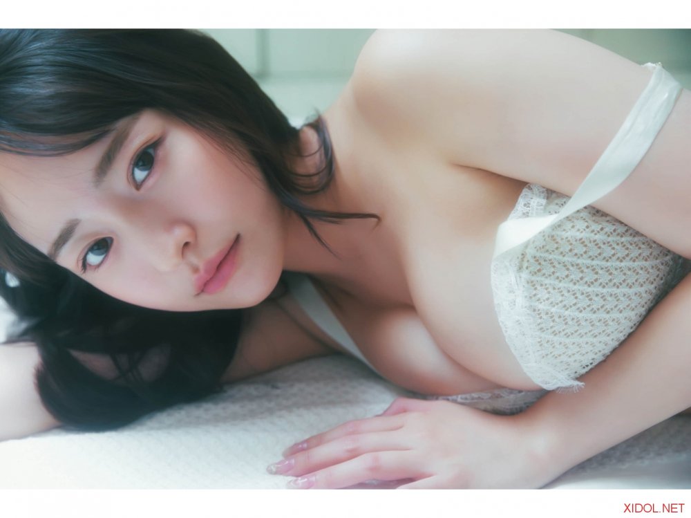 [Photobook] 高崎 かなみ「まぶしい予感」【ヤングチャンピオンデジグラ】