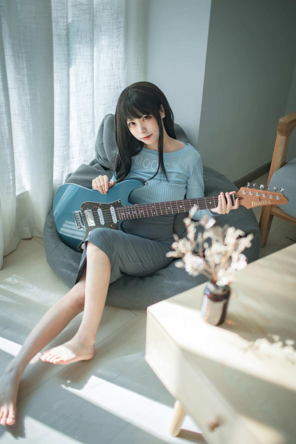 三無人型 - 吉他妹妹，淡雅青色針織衫[24P]
