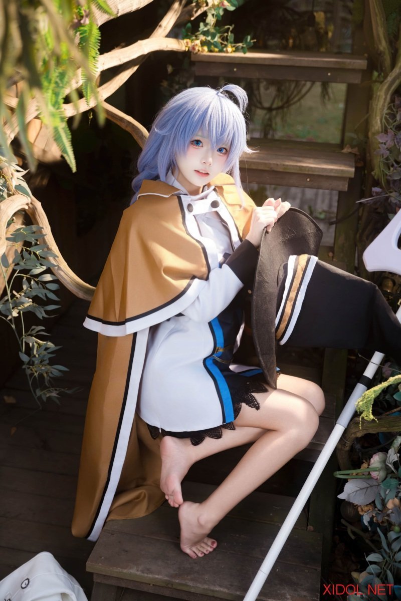 [Cosplay] 九柒喵 无职转生 洛琪希·米格路迪亚 原皮 [36P-416MB]