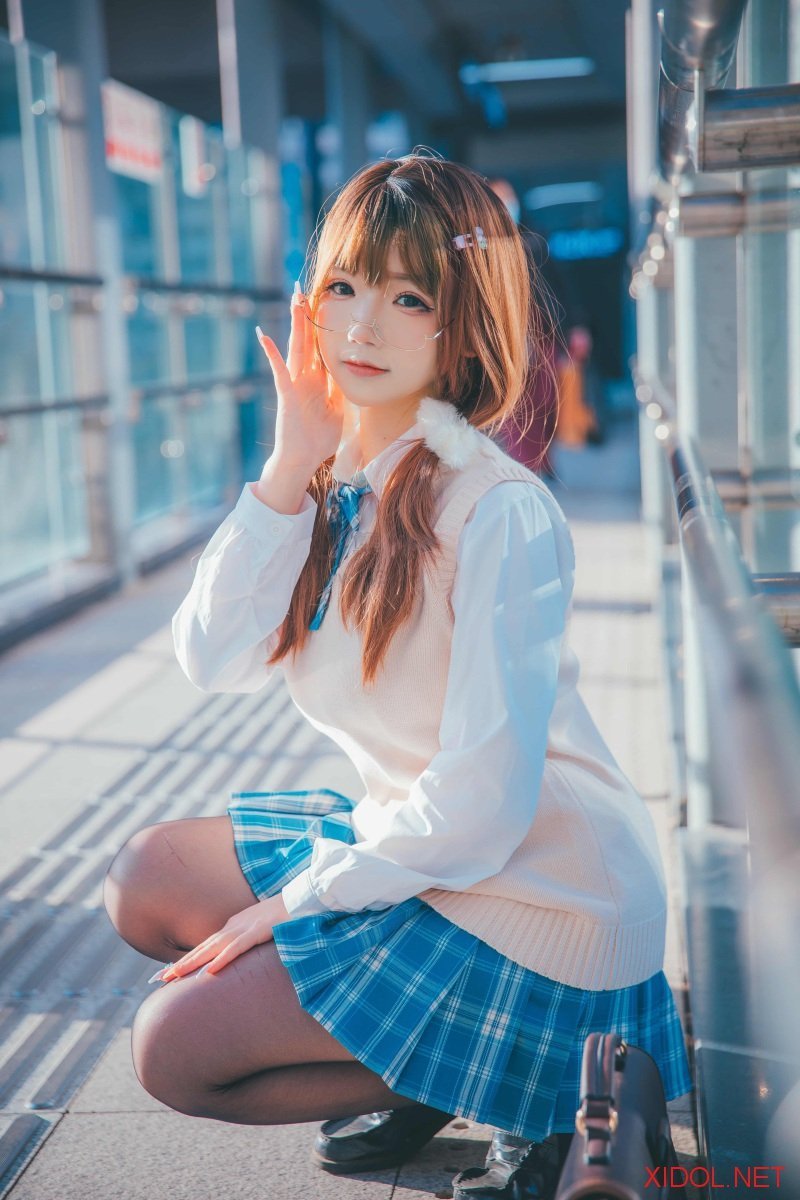 [Cosplay] 雪琪SAMA JK夕阳 [25P-355MB]