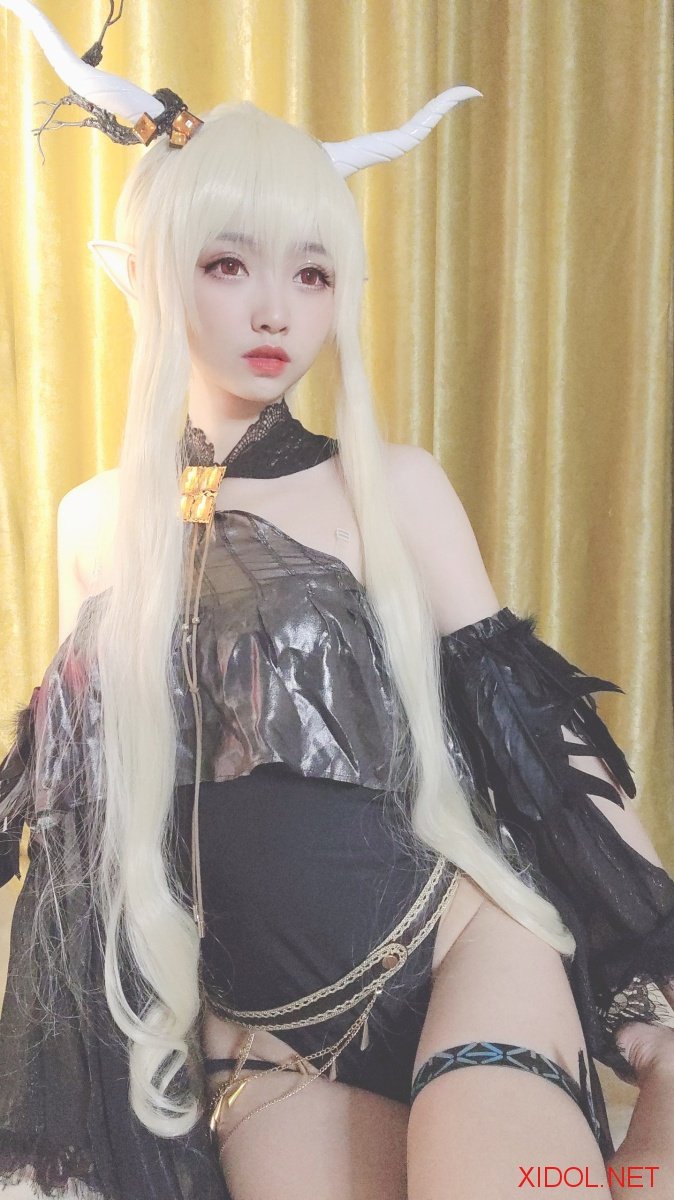 [Cosplay] 大大卷卷小卷 自拍02 [7P-5MB]