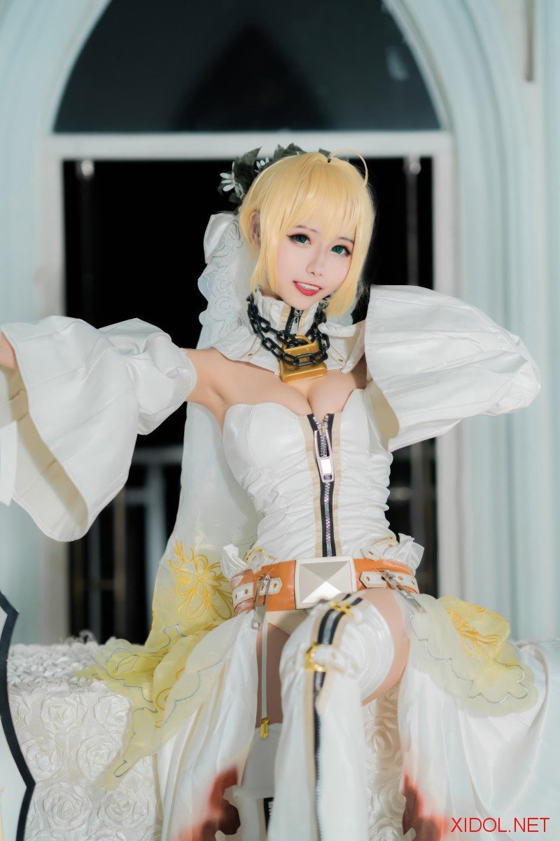 [Cosplay] Momoko葵葵 FGO 尼禄 [13P-90MB]