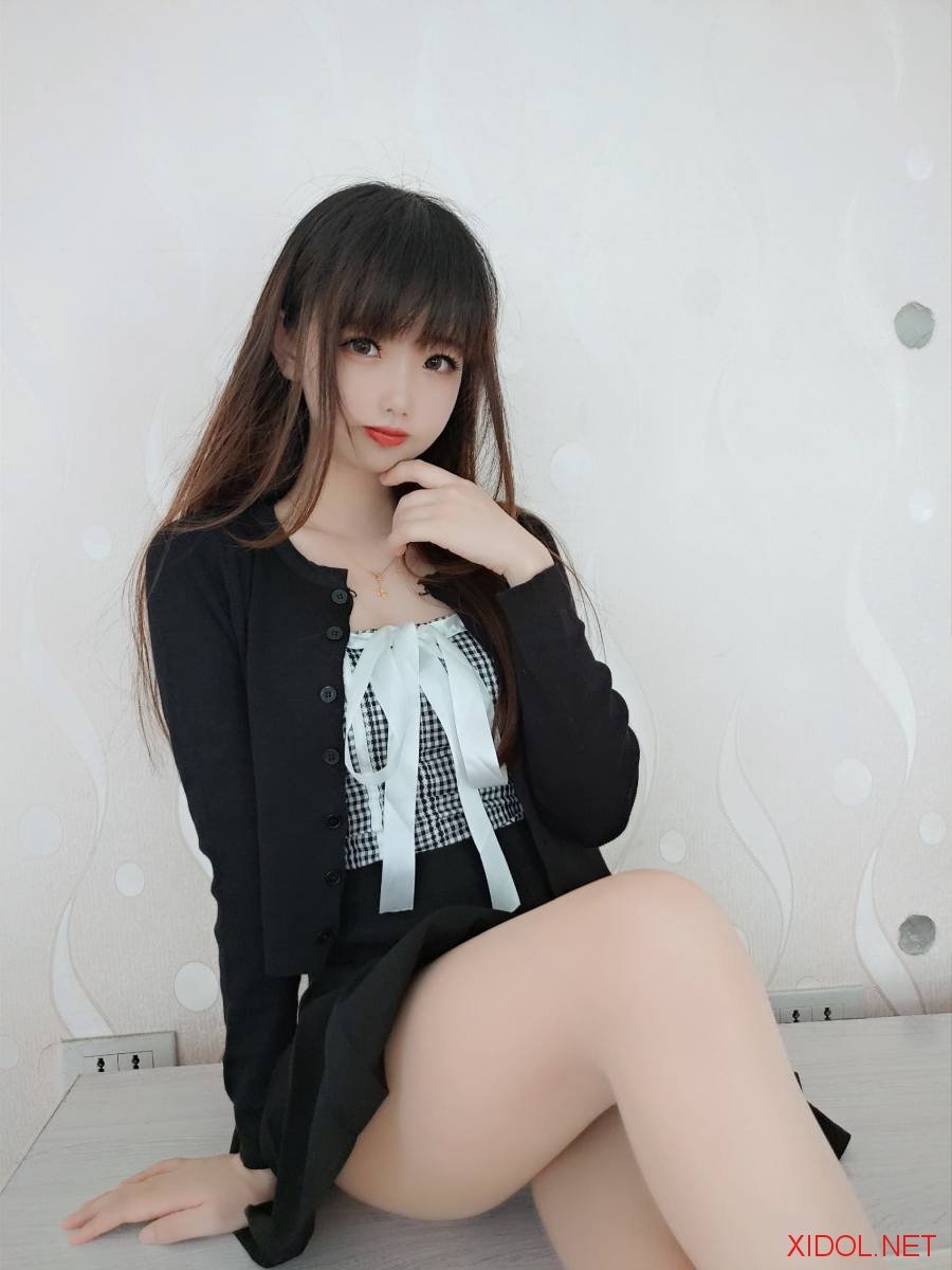 [Cosplay] 雪琪SAMA 2020.Vol.06 肉丝连衣裙 [34P4V-399MB]