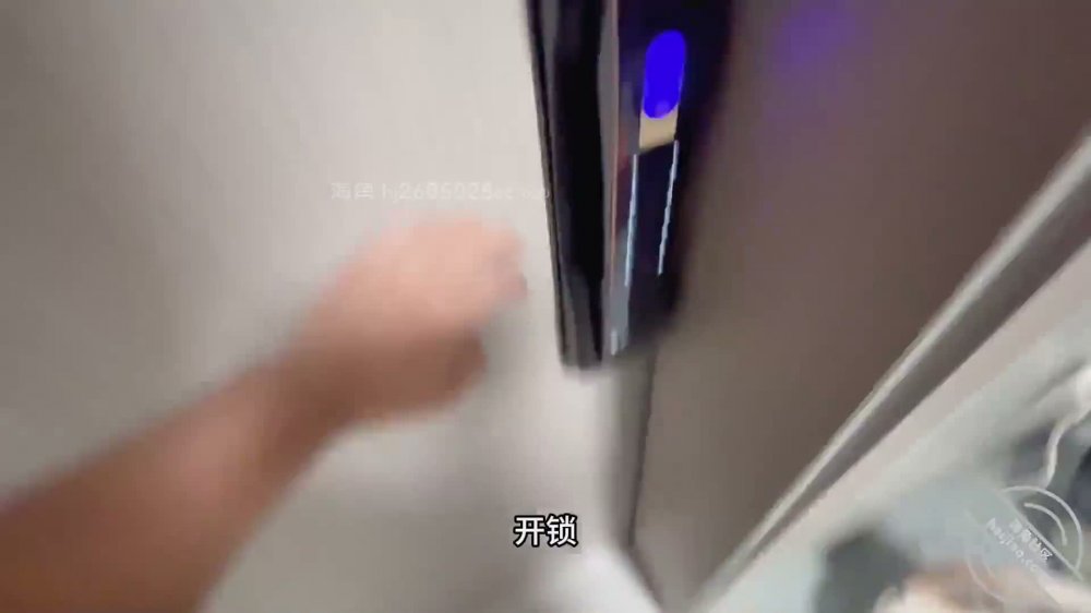 亂倫大神和妹妹洗鴛鴦浴相互搓從浴室干到床上