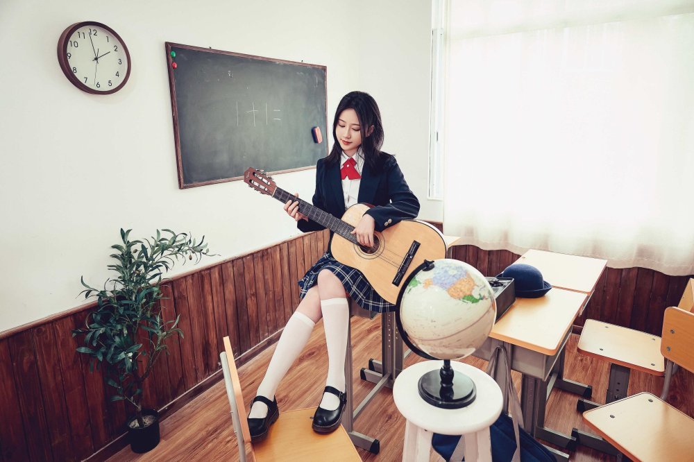 年年少女 - 月刊女孩，實際上使用金融教科書 [36P]
