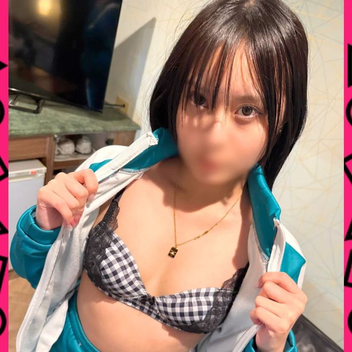 FC2-PPV-4945648 酷炫的S級** 女孩 [高清未刪減]