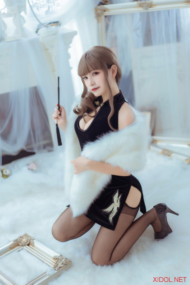[Cosplay] Neko薇薇 改良黑旗袍 [35P-225MB]
