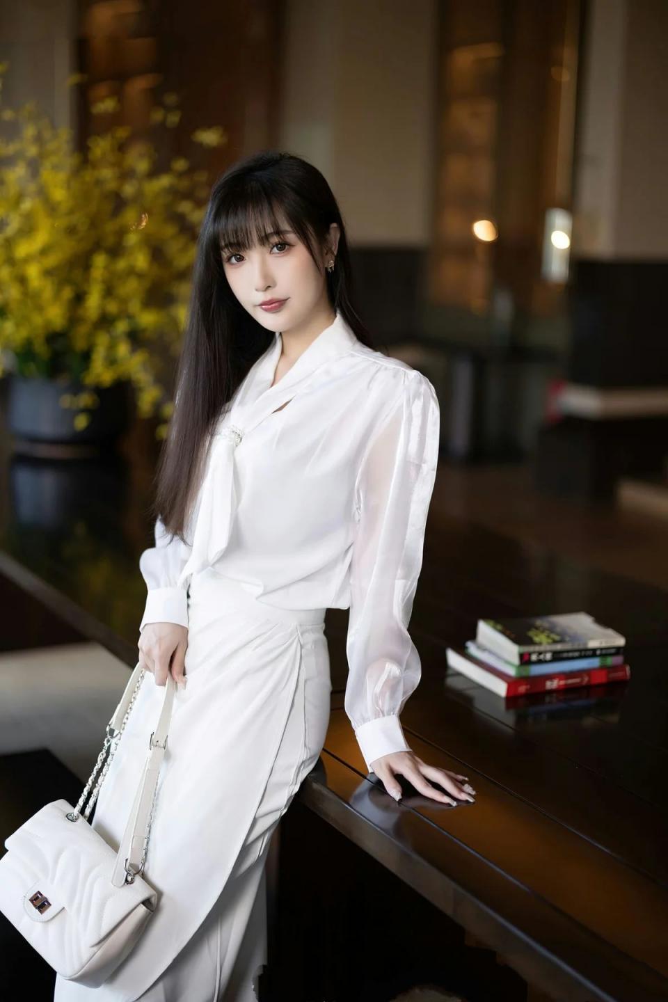 林星瀾白裙西裝配絲襪&nbsp; [20P]
