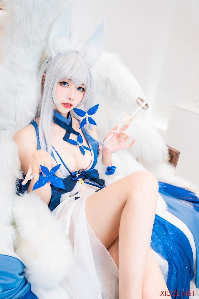 [Cosplay] Momoko葵葵 信浓礼服 [30P-57MB]