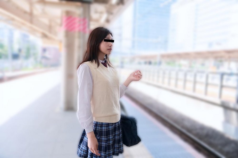 10MU 082322_01 在列車上逗弄穿制服的女孩 - 北澤麗香 [MP4/1390MB]