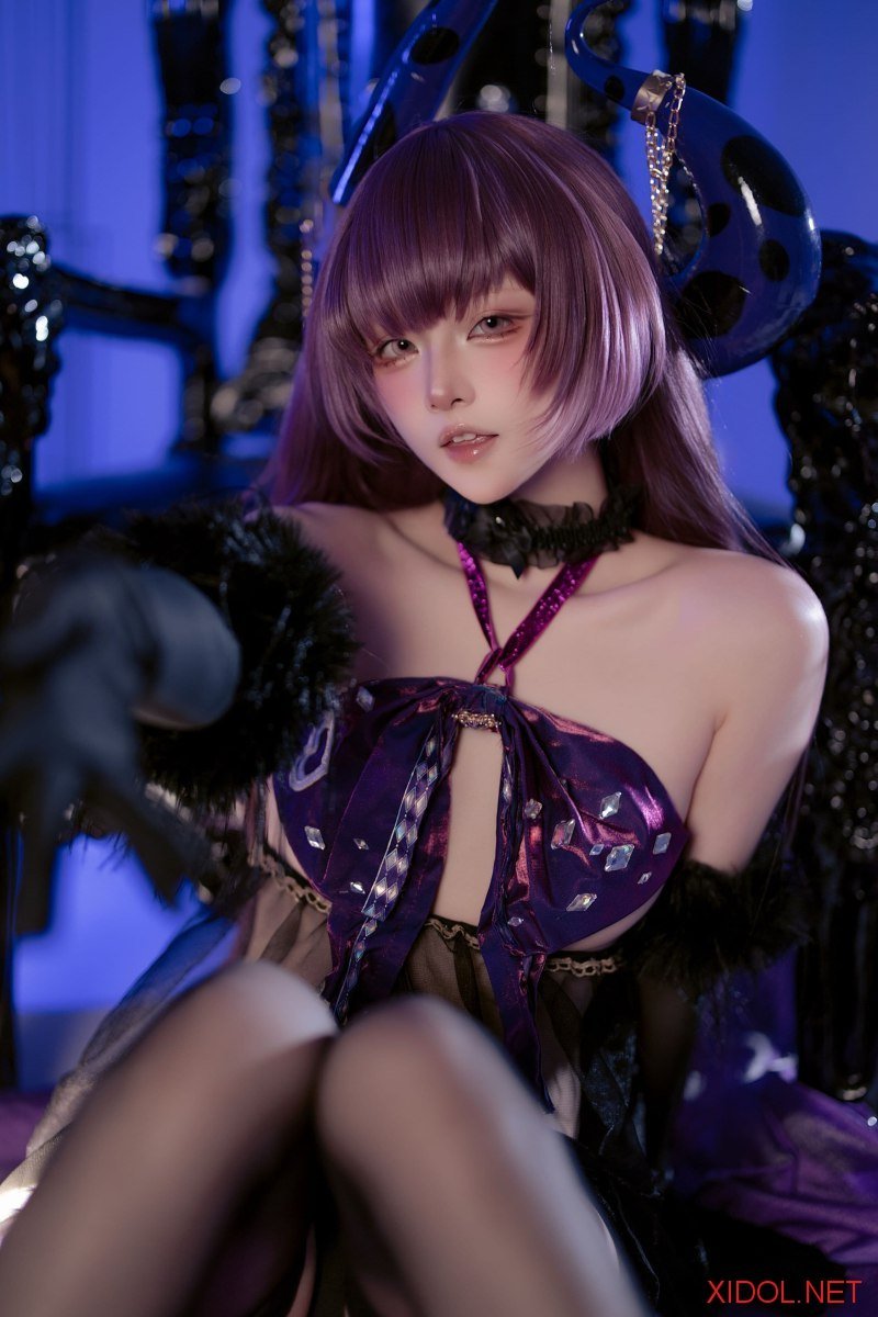 [Cosplay] 屿鱼 碧蓝航线 安妮女王 隐秘之拥的呼唤 [56P-181MB]