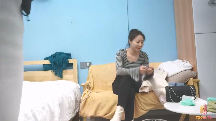 風歌譚花 - 探索一位令人驚艷的正派已婚婦女 - 口交，狗式