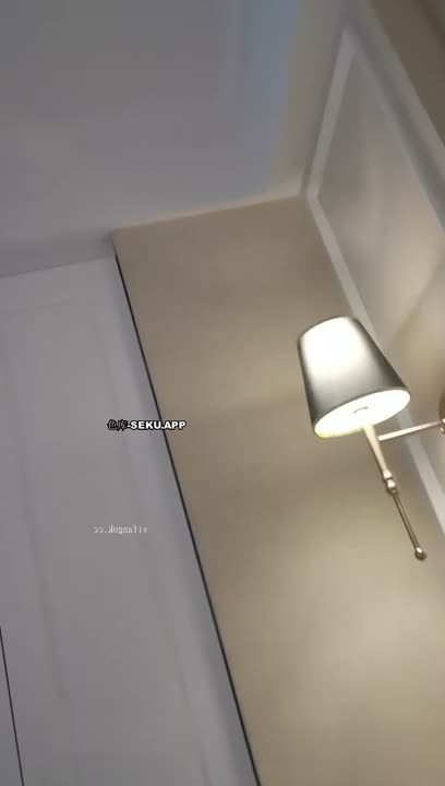 獨家洩密：大連銀行主管擁有一位頂尖網路名人情婦，穿著黑色絲襪和反覆的腳交高潮，還有無盡的技巧來抓陰部和假陰莖