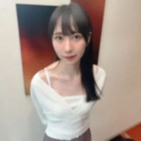 FC2-PPV-4965102 求職中罕見美人的美麗【高清未審查】
