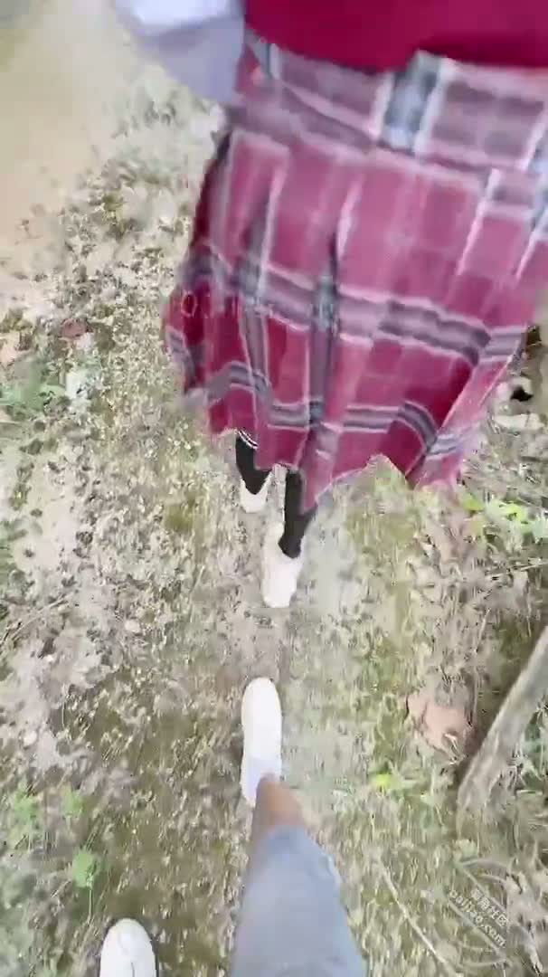 海角師傅長腿女兒莉莉 10-27 新片發布！帶女兒去工地做愛和車內性愛！長腿女兒被操，她的粉粉小穴變成黑洞