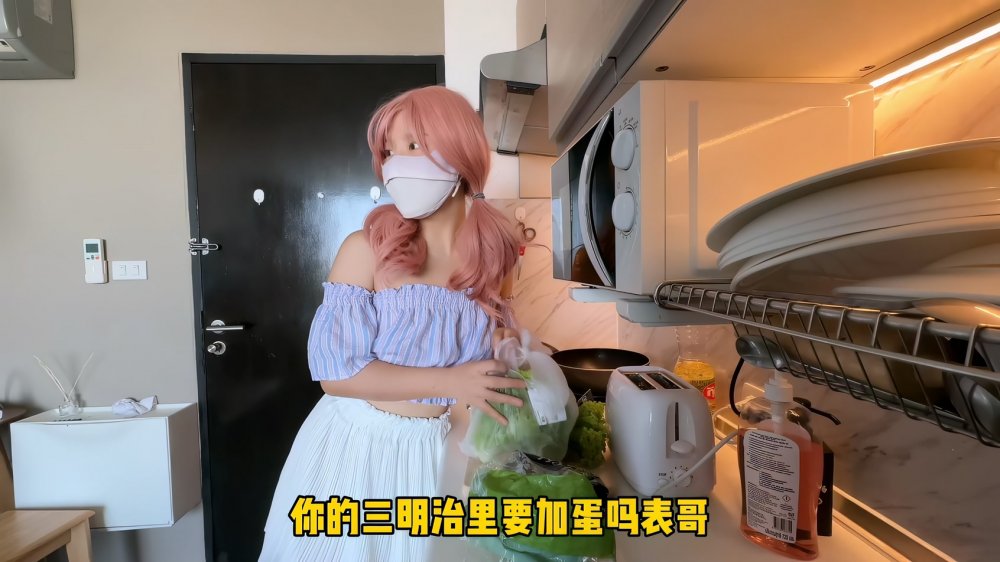 清純少女萌妹【櫻花小貓】廚房艷情妹妹在家一邊做飯一邊被飢渴表哥進入[MP4/1800MB]