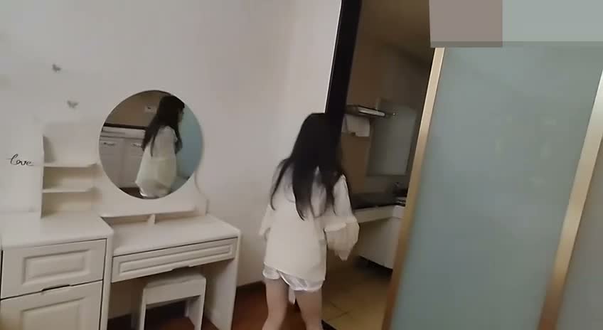 還在上高中的表妹太粉了愉快灰狼，可愛的洛麗塔顏值太清純了兄弟們給打幾分？