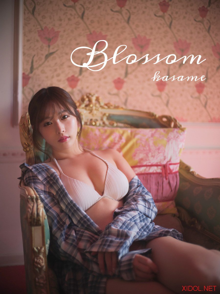 [Photobook] 花雨写真集 Blossom