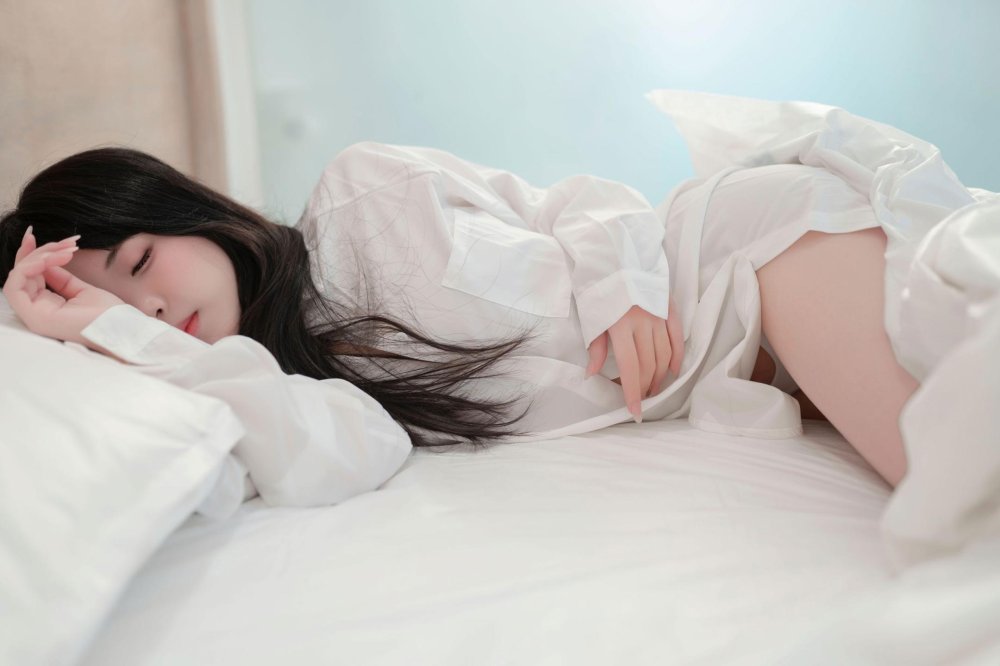 雪白襯衣搔首 [60P]
