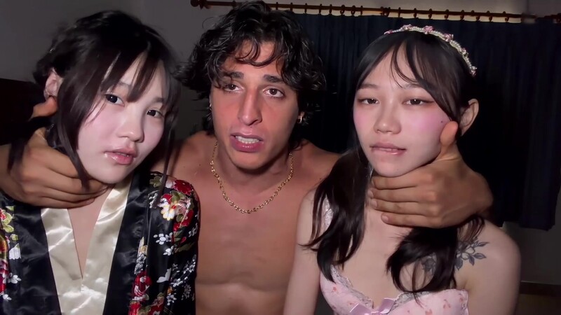 阿拉伯炮王【Gattouz】兩位18歲中國美女【Umi】和【Una】跟我玩了一場火辣的三人行