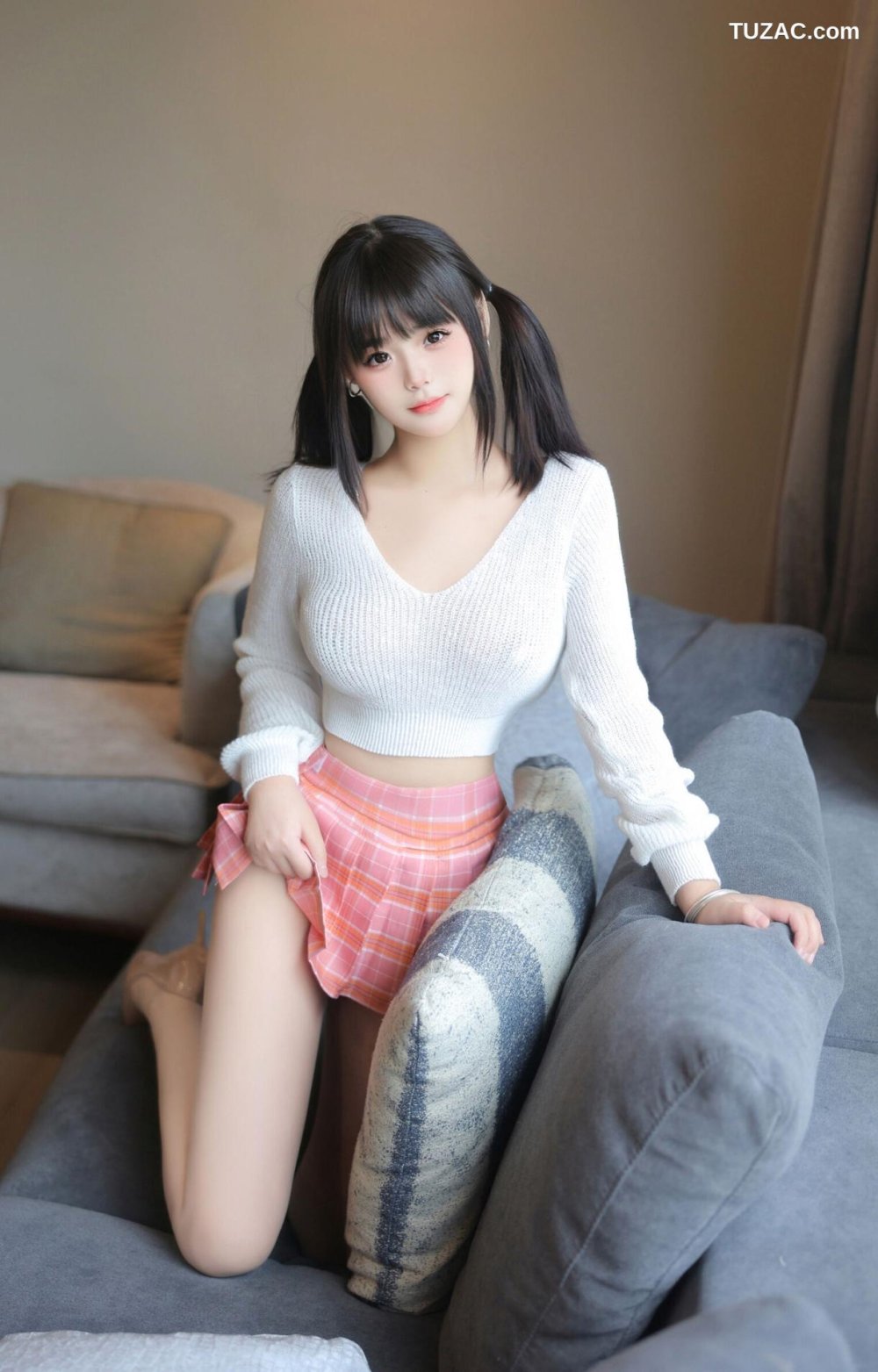 XR-Uncensored-徐若兮-新人首套-真空肉絲-內購無水印-XiuRen秀人網-8404-2024.04.17[82P]