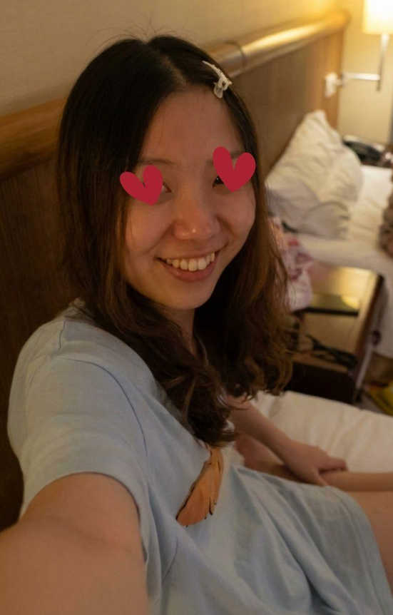 酒店偷拍極品反差長腿女同事平時一本正經在床上特別反差叫聲還特別騷無套輸出