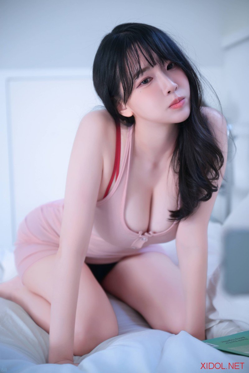Ahrin – 이아린_먹고자고하고 Eat And Sleep [178P-3.11GB]