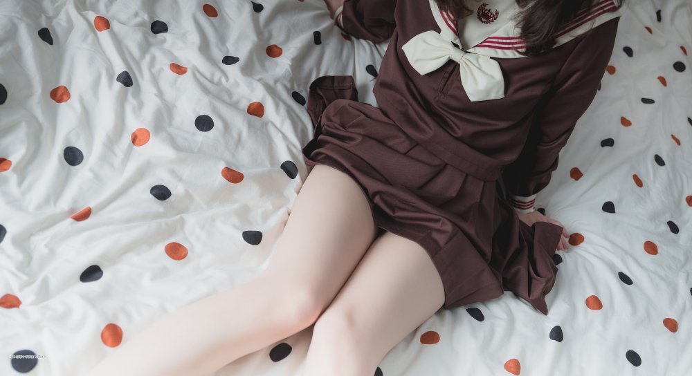 柚木 褐色JK [24P]