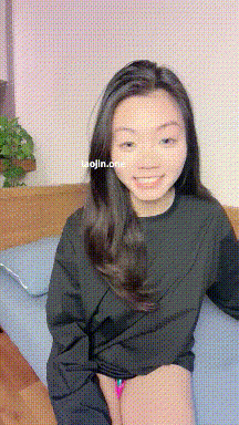 新人，20歲安徽學生妹【雯雯的閨蜜】挑戰高難度姿勢，倒立口交，妹妹爽得表情扭曲，高潮啦！
