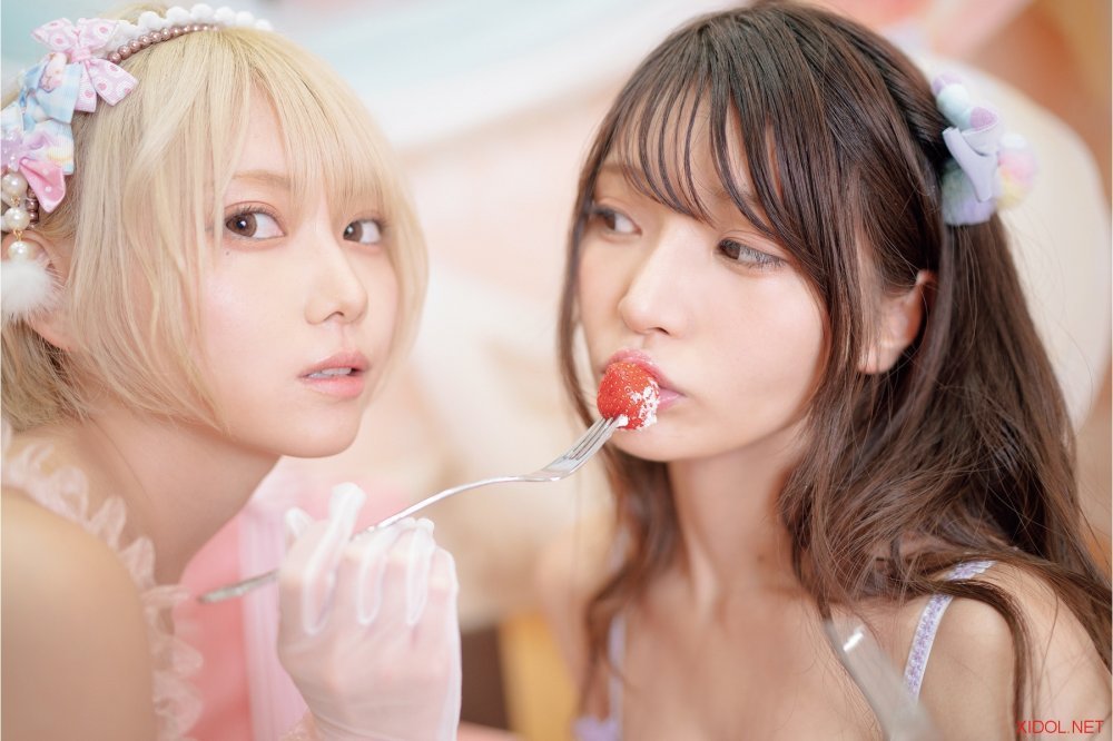 [Photobook]【デジタル限定】似鳥沙也加＆篠崎こころ デジタル写真集 デュエットリリィ (ヤングキング)