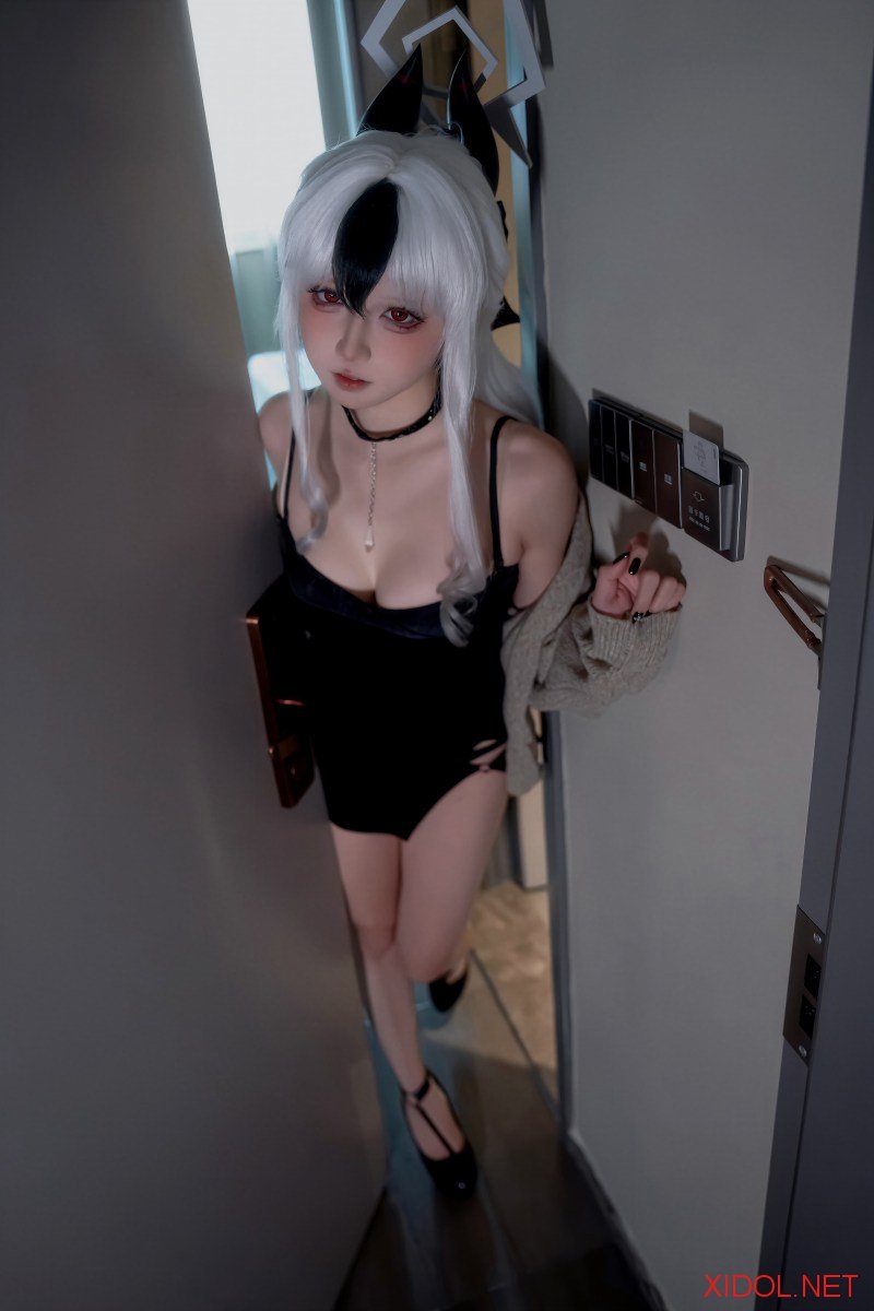[Cosplay] 纸悦Etsu_ko 蔚蓝档案 鬼方佳代子 [34P-182MB]
