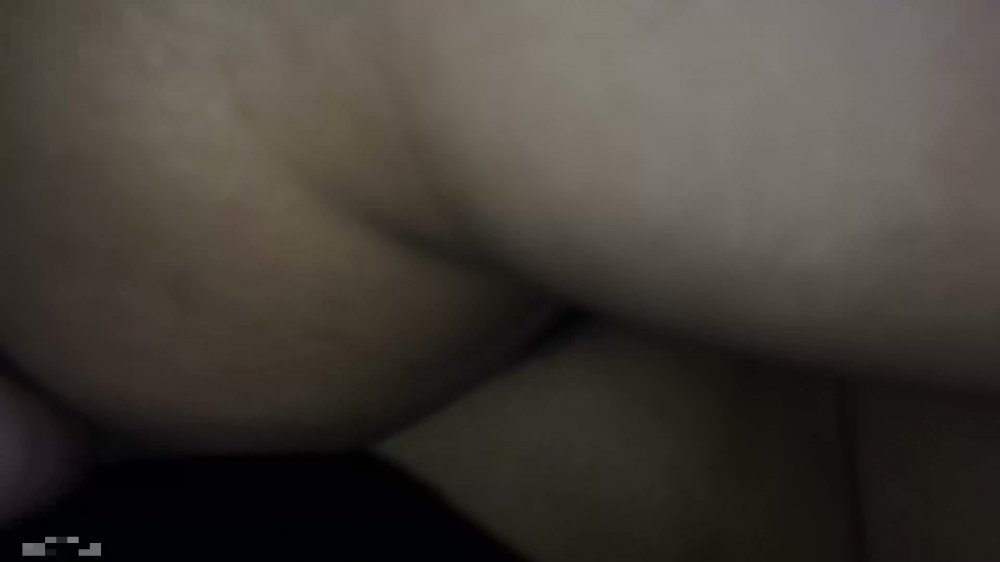 良家約炮大神aka呂布約炮蜜桃臀美女學生妹，喝了點小酒，慾望更強烈，同意拍視頻！