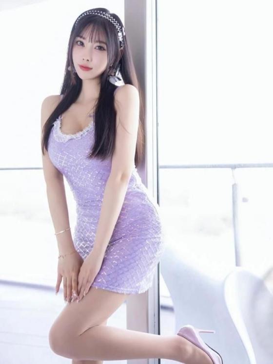 內絲大腿的小姐姐[30P]